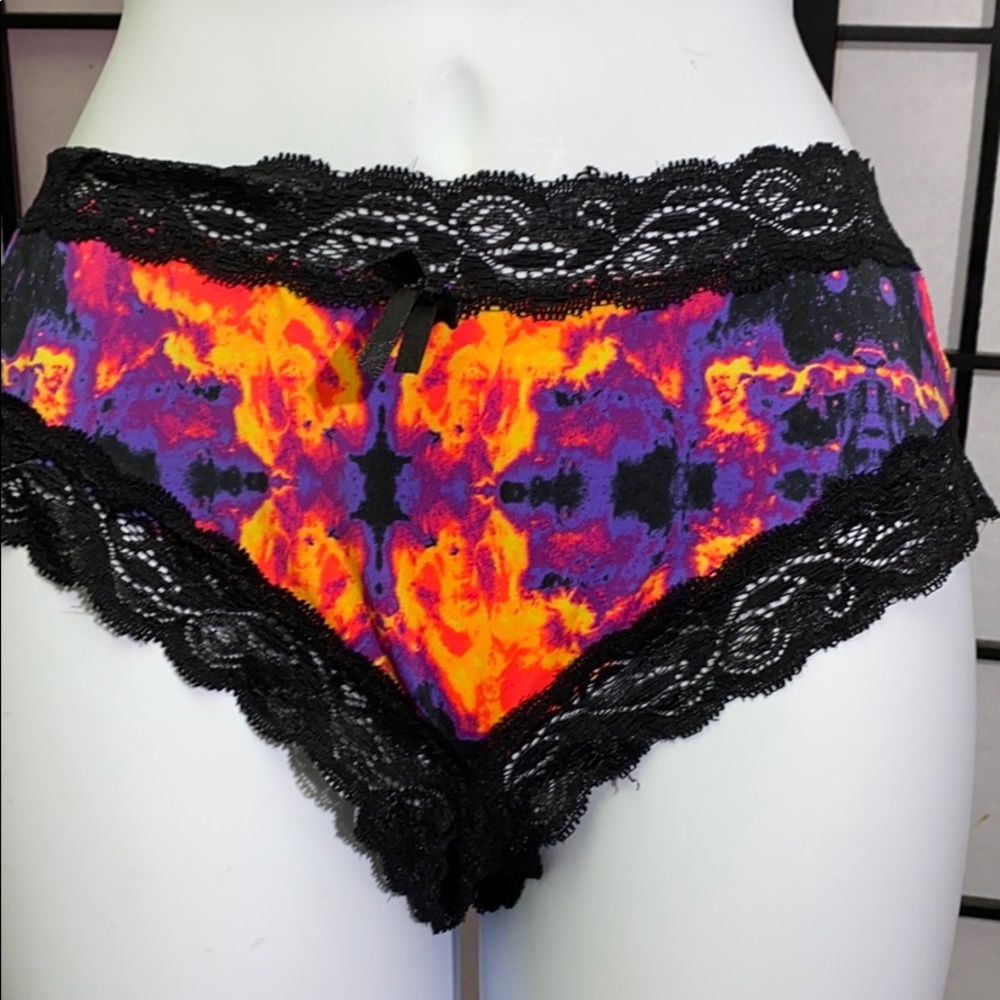 🏖3/$10 Tarea Sexy Panty Size L NWOT